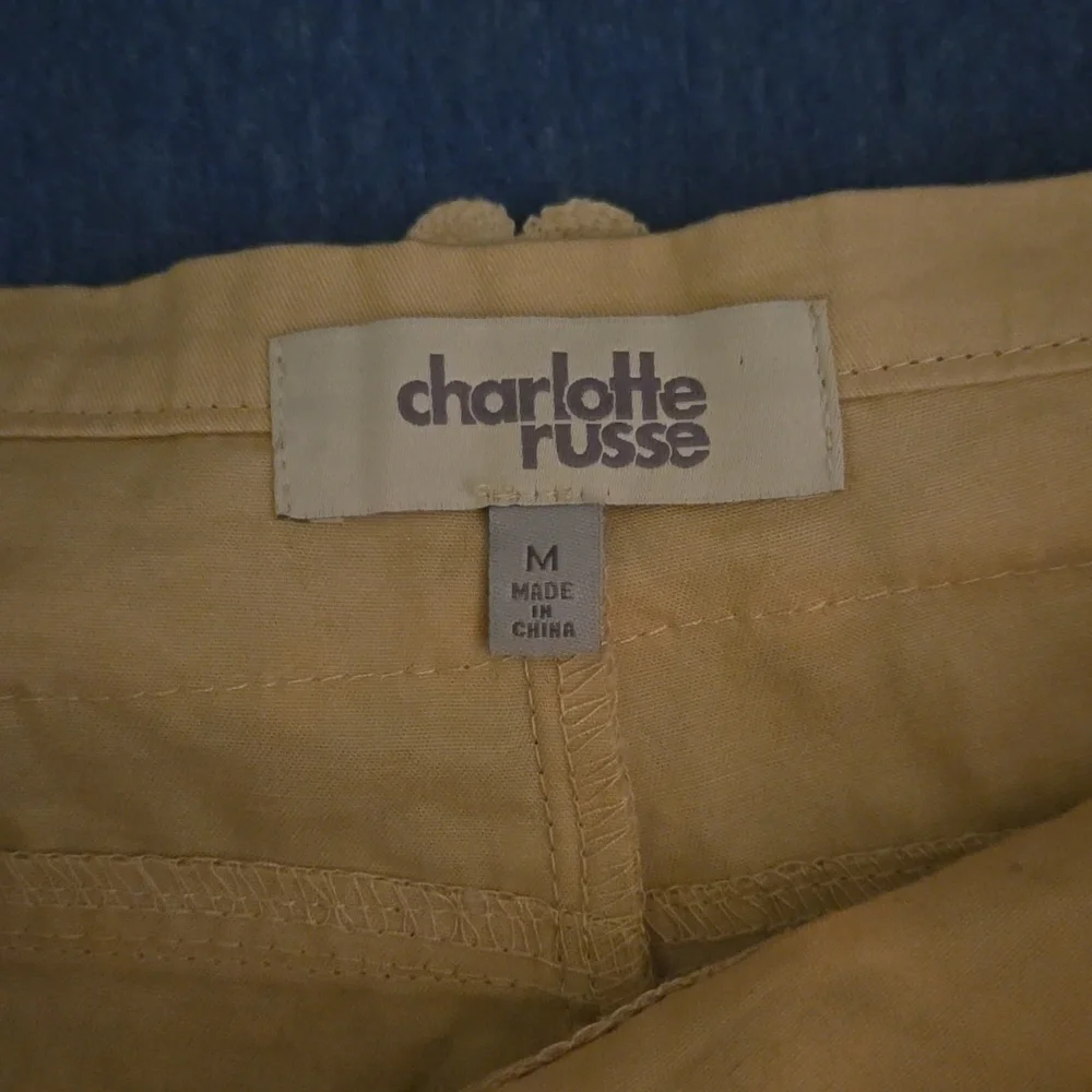Shorts - Picture 3 of 4